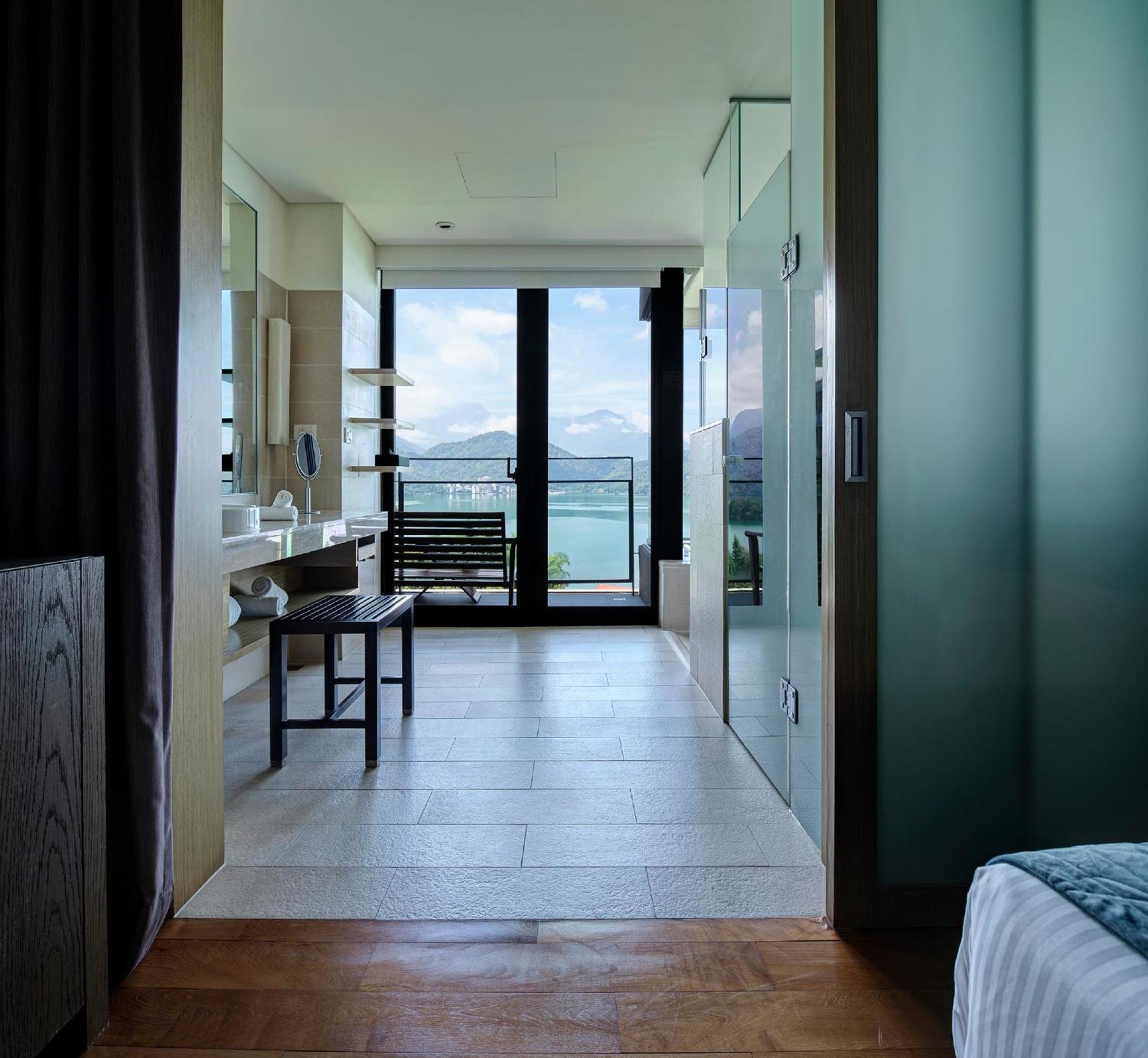 Fleur De Chine Hotel Yuchi Bilik gambar A guest room at The Mira Hong Kong