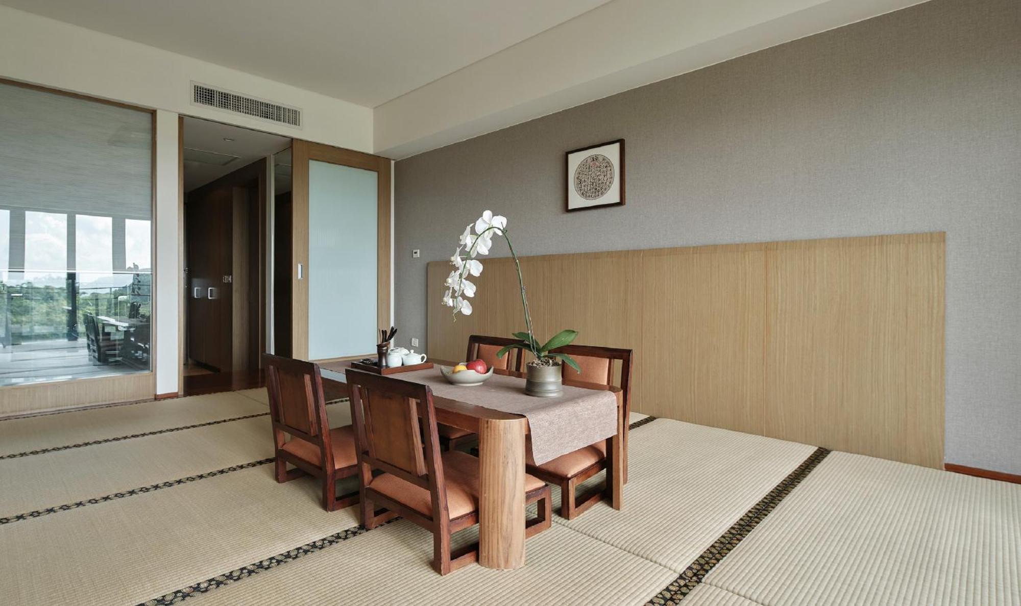 Fleur De Chine Hotel Yuchi Luaran gambar A dining room with tatami flooring
